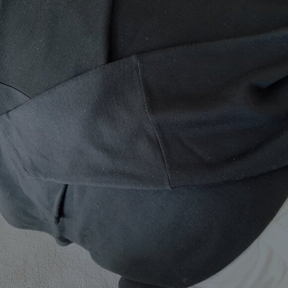 LIZ CLAYBORNE Fine Knit Black Sheath Sweater Dress Long Sleeves LBD Sz M - Picture 9 of 12